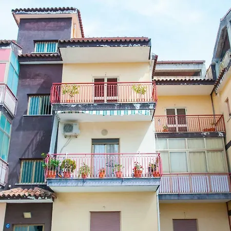 Casa Giulia * Giardini Naxos